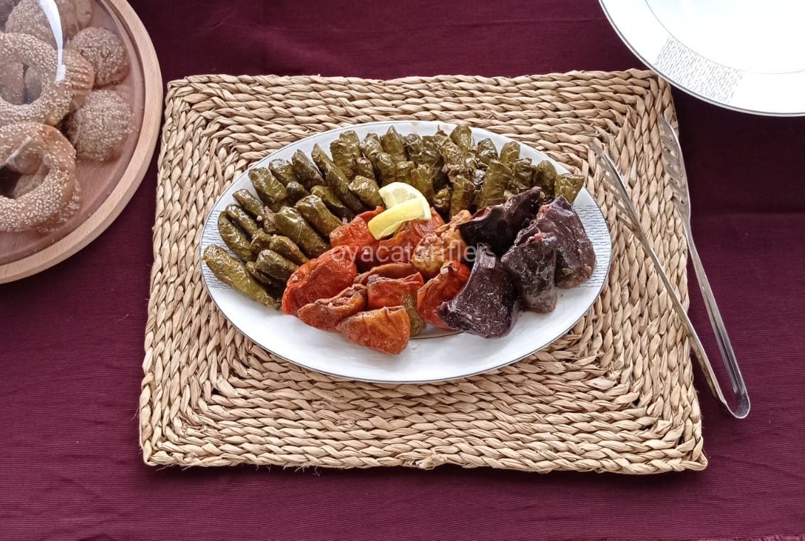 Zeytinyağlı Karışık Dolma