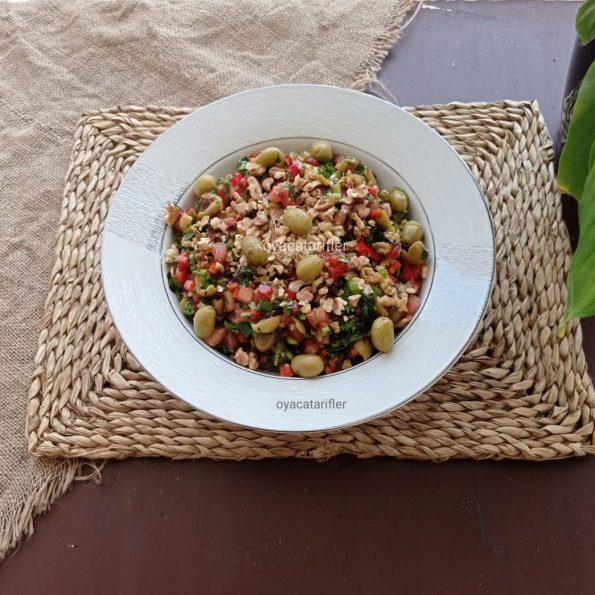 Zeytin Salatası