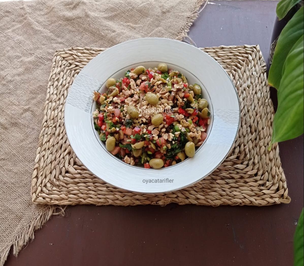 Zeytin Salatası