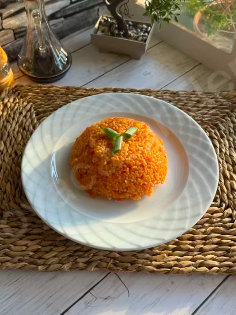 Domatesli Bulgur Pilavı